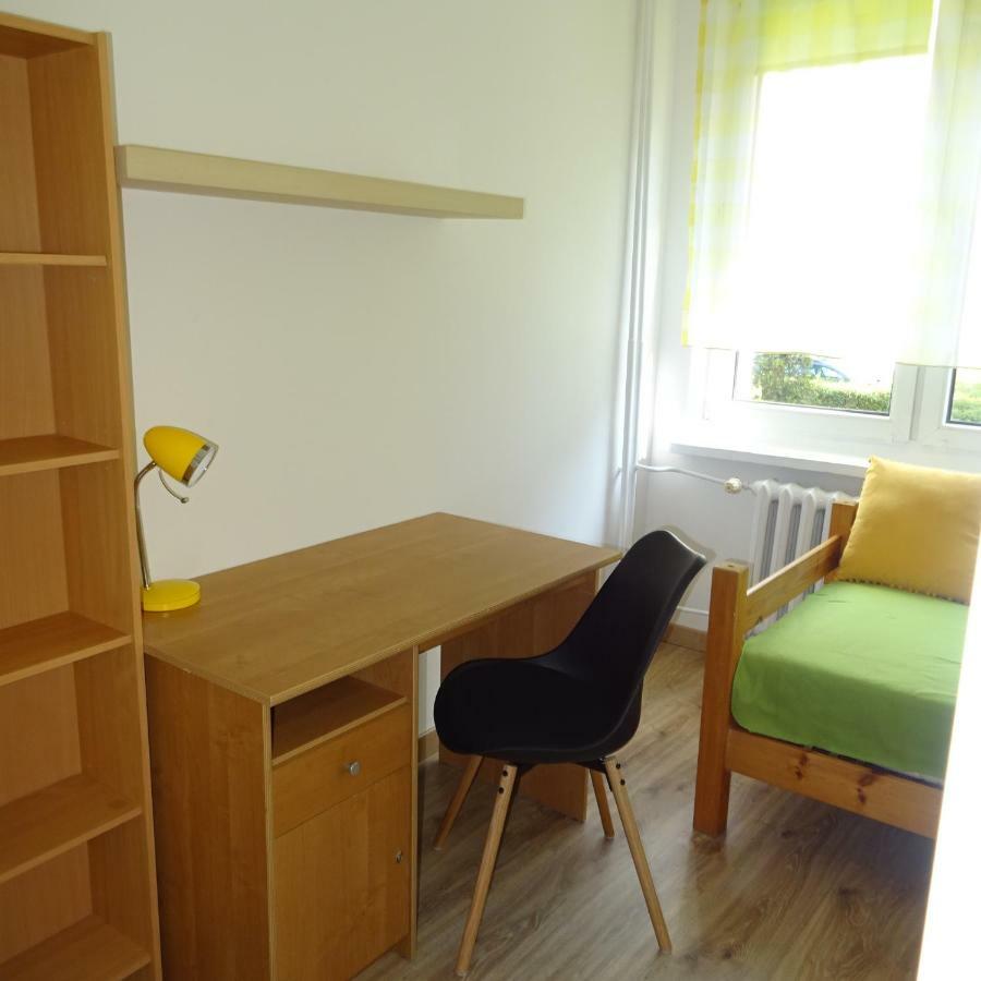 Mieszkanie 4-Pokojowe W Toruniu Przy Umk Esterno foto